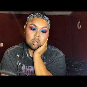 Meet your Posher, Cesar